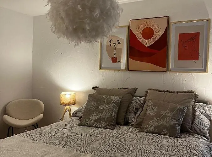 Les Salines Apartment *